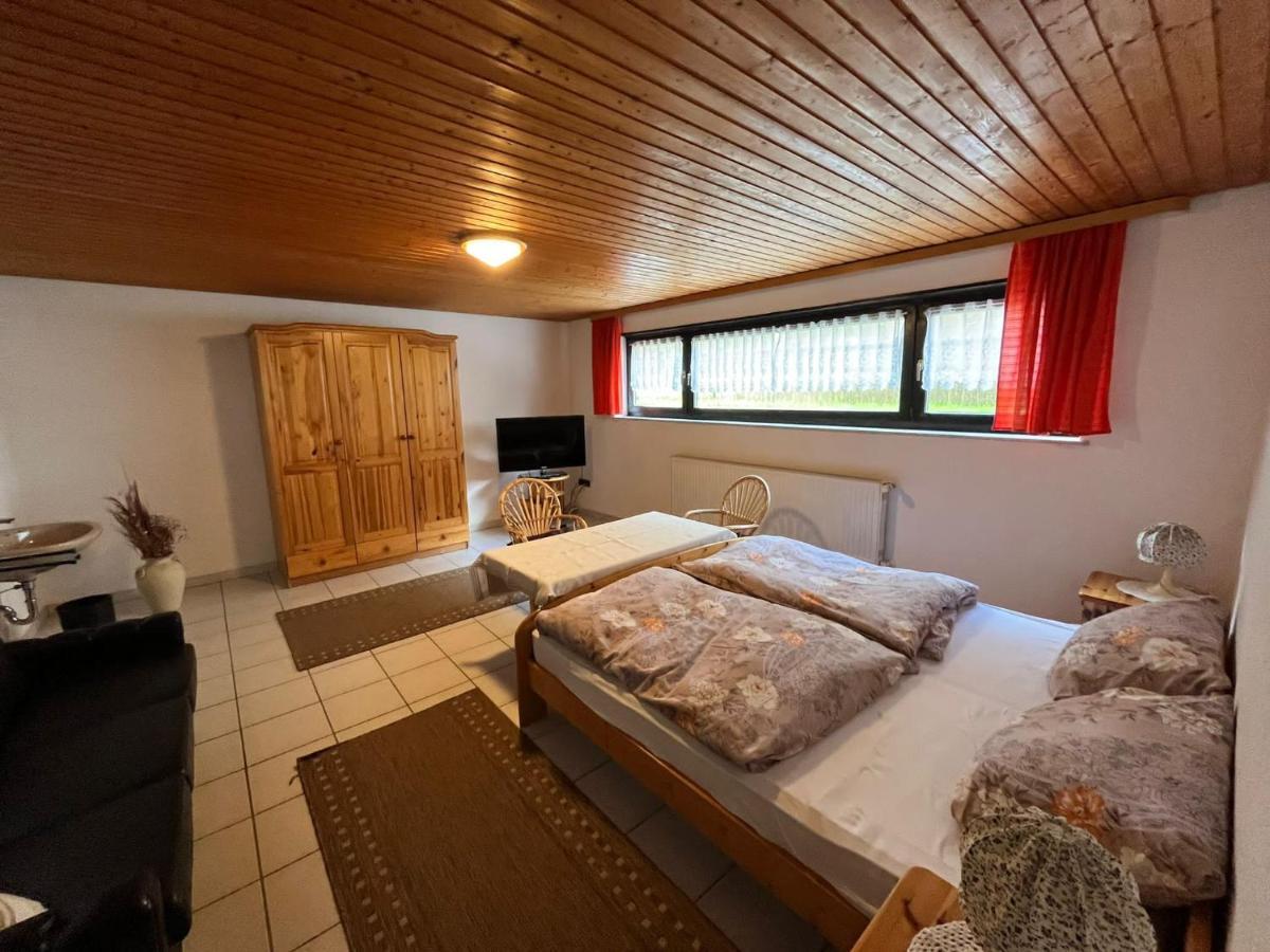 Pension Ernst Im Herzen Des Pfaelzerwaldes Mit Kueche Hotel Elmstein ภายนอก รูปภาพ